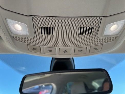 Used 2020 Ford Fusion SE w/ Equipment Group 151A image 10