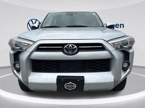 Used 2022 Toyota 4Runner SR5 Premium AWD/4WD image 8