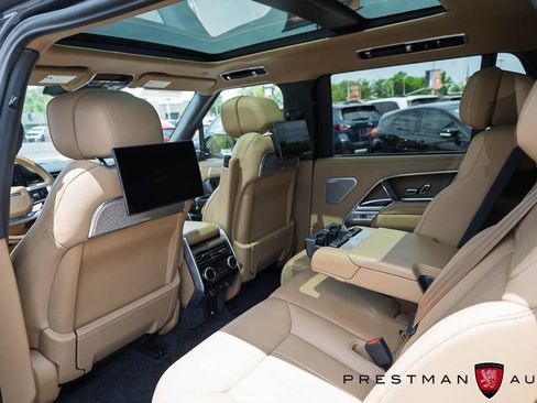 Used 2025 Land Rover Range Rover Long Wheelbase Autobiography AWD/4WD image 24