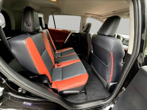 Used 2013 Toyota RAV4 Limited FWD image 25