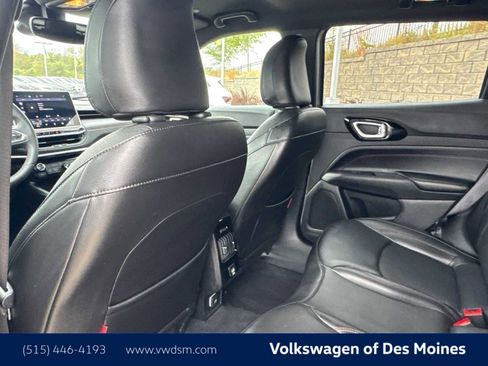 Used 2023 Jeep Compass Trailhawk image 13