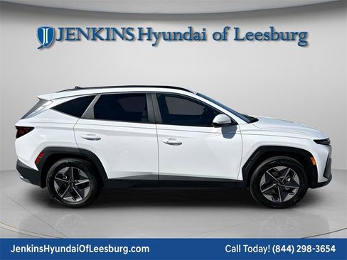 New 2026 Hyundai Tucson SEL image 3