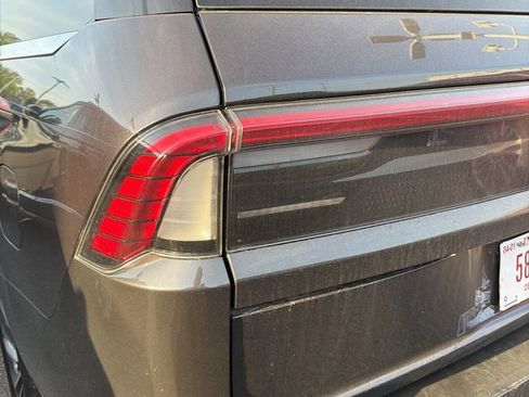 Used 2025 Lincoln Navigator L Reserve AWD/4WD image 18