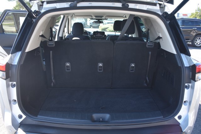 Used 2025 Nissan Pathfinder SV FWD image 17