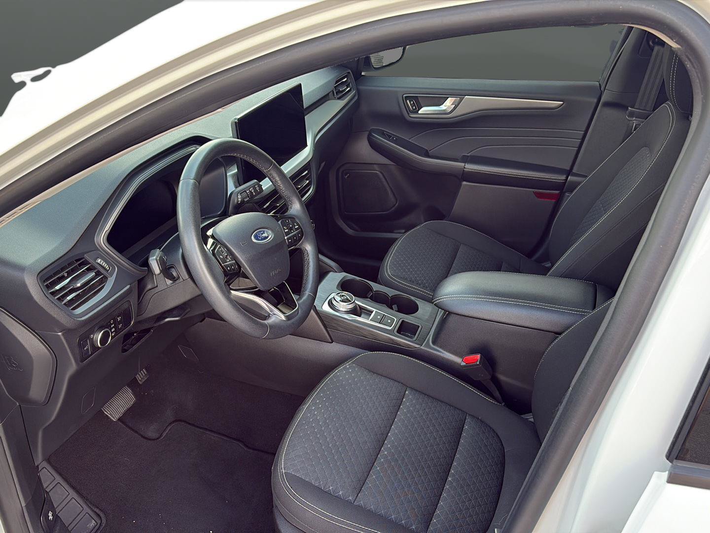 Used 2023 Ford Escape Active w/ Tech Pack #2 AWD/4WD image 9