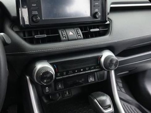Used 2019 Toyota RAV4 XLE Premium w/ Cold Weather Package FWD image 22