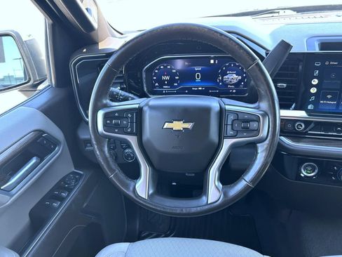 Certified 2022 Chevrolet Silverado 1500 LT AWD/4WD image 11
