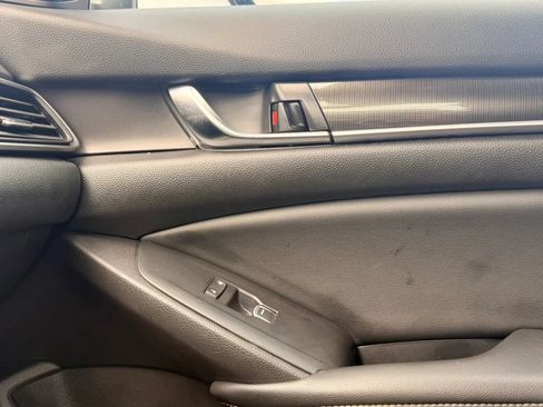 Used 2022 Honda Accord Sport image 25
