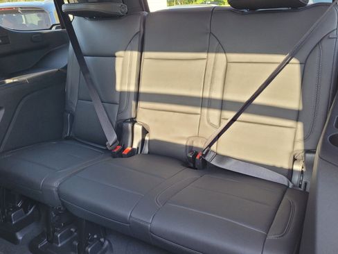 Used 2024 Chevrolet Tahoe Z71 w/ Z71 Off-Road Package image 11