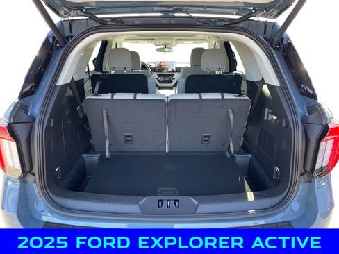 New 2025 Ford Explorer Active w/ Active Comfort Package image 5