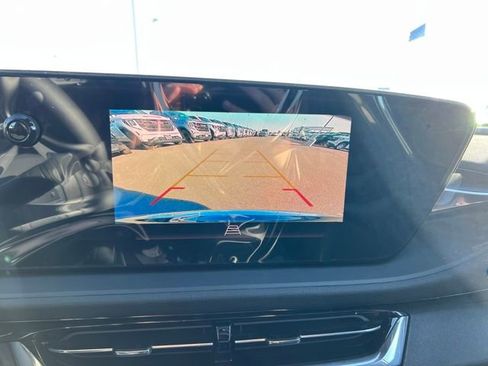 New 2025 Buick Envista Avenir image 17