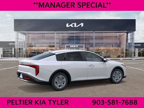 New 2025 Kia K4 LX image 6