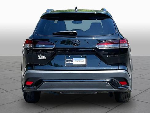 Used 2026 Toyota Corolla Cross SE image 5