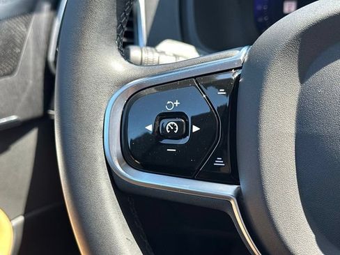 Certified 2023 Volvo XC90 B6 Ultimate AWD/4WD image 28