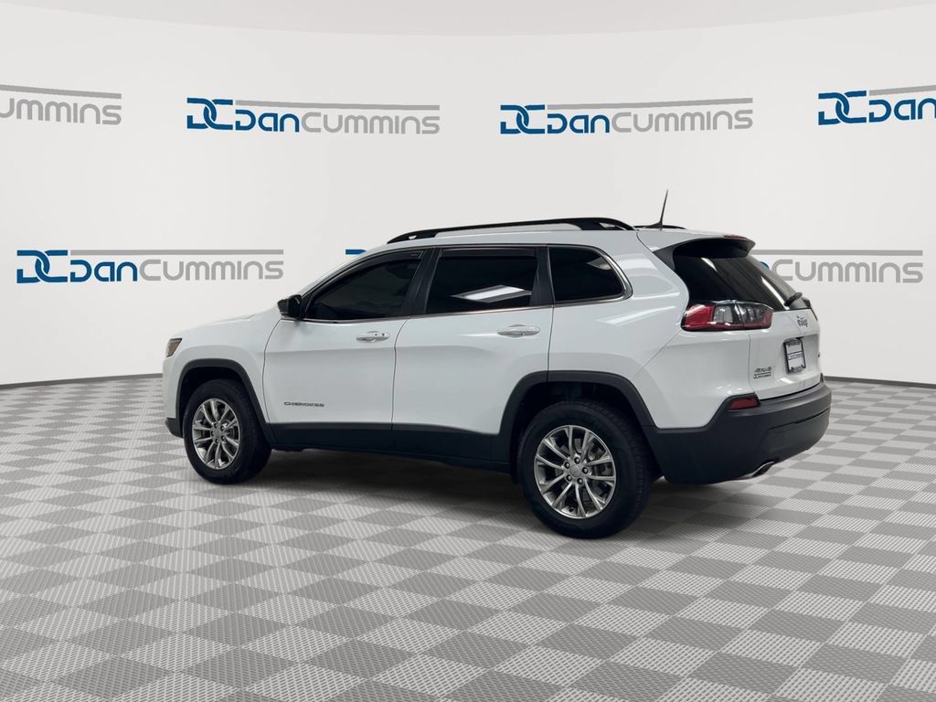 Used 2022 Jeep Cherokee Latitude Lux w/ Sun & Sound Group AWD/4WD image 6