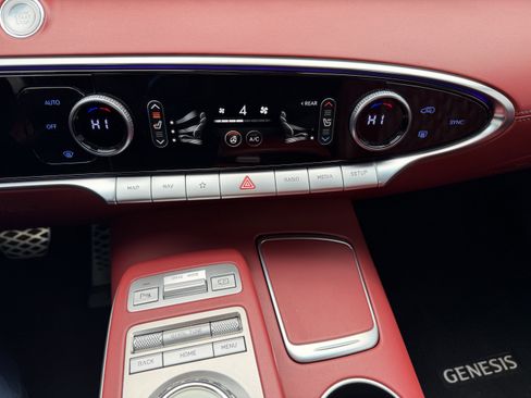 Used 2023 Genesis GV70 3.5T Sport w/ Sport Prestige Package image 11