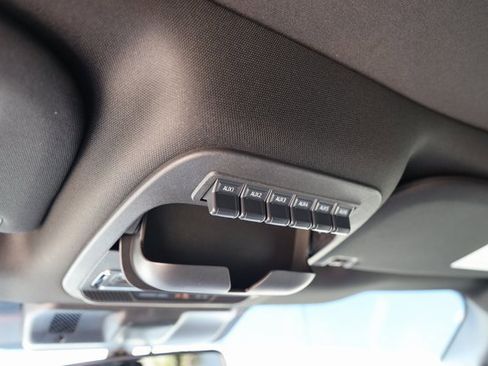 Used 2025 Ford F150 Raptor image 27