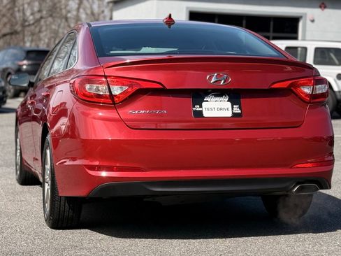Used 2017 Hyundai Sonata SE image 3