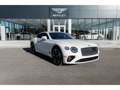 Used 2023 Bentley Continental GT V8 image 17