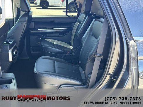 Used 2024 Ford Expedition XLT AWD/4WD image 21
