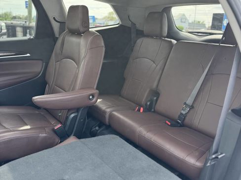 Used 2018 Buick Enclave Avenir AWD/4WD image 11