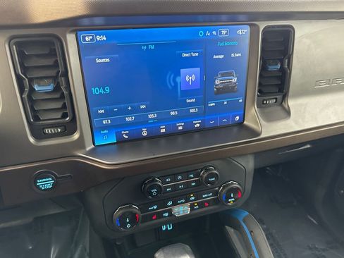 Used 2022 Ford Bronco Outer Banks w/ Sasquatch Package AWD/4WD image 55