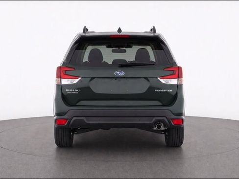 Used 2023 Subaru Forester Limited AWD/4WD image 7