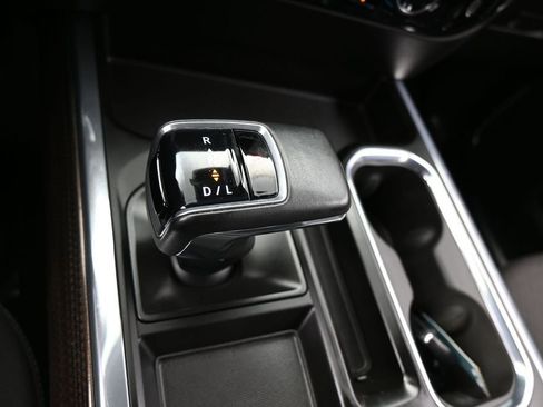 Used 2024 Chevrolet Silverado 1500 LT RWD image 29