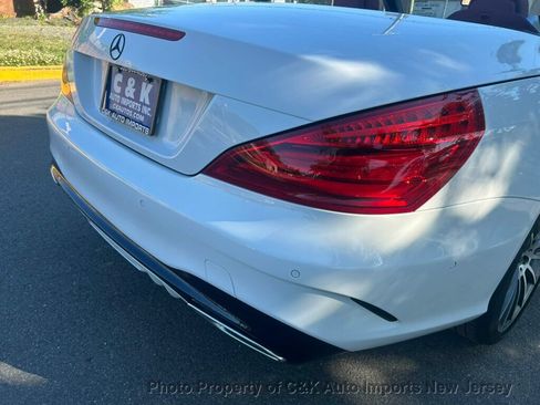 Used 2018 Mercedes-Benz SL 550 image 28