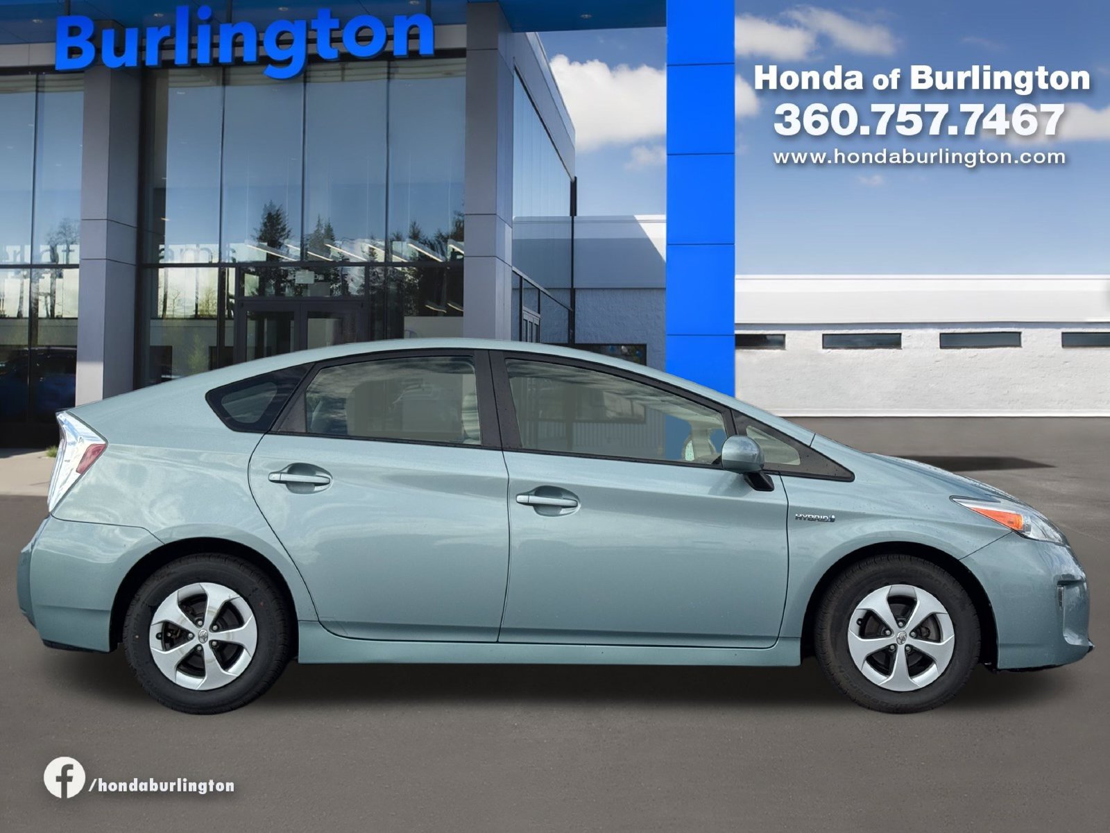 Used 2012 Toyota Prius Three w/ Protection Pkg FWD image 7