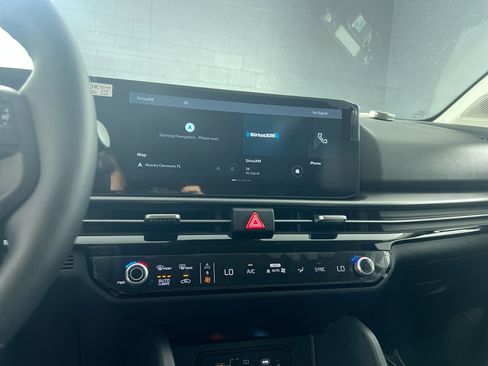 New 2026 Kia Sportage SX image 28