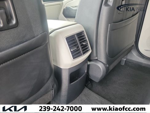 Certified 2025 Kia Sportage EX w/ Premium Package FWD image 16