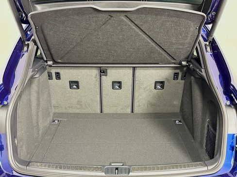 New 2026 Porsche Macan image 28