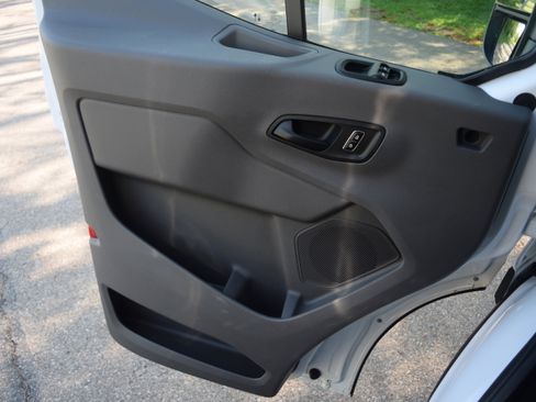 Used 2023 Ford Transit 350 XLT RWD image 21