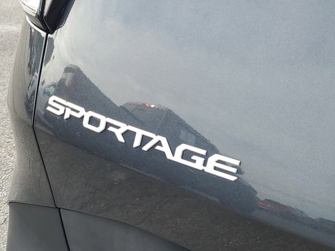 Used 2023 Kia Sportage EX FWD image 6
