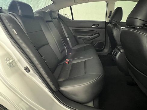 Used 2023 Nissan Altima 2.5 SL image 14