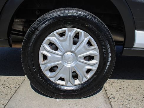 Used 2023 Ford Transit 350 XLT RWD image 41