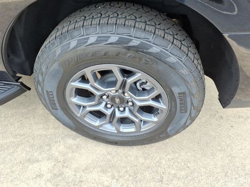 Used 2025 Ford Expedition Active image 7