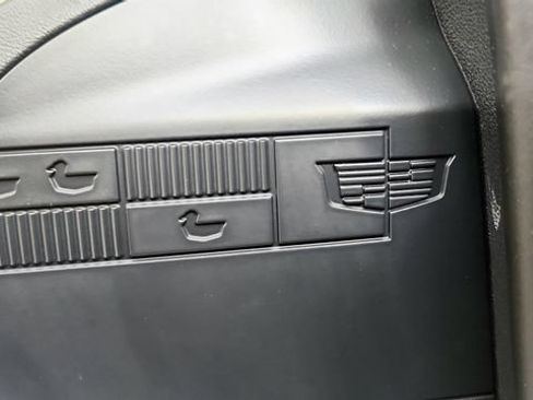 Used 2024 Cadillac Lyriq Luxury AWD/4WD image 36