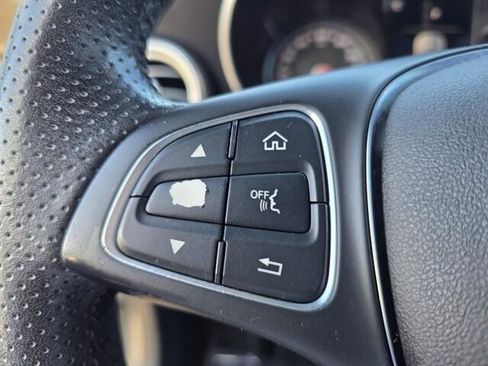 Used 2018 Mercedes-Benz GLC 300 image 27