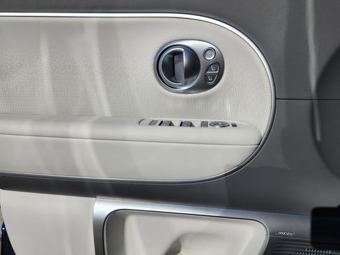 New 2026 Hyundai Ioniq 9 Calligraphy w/ Tow & Go Package AWD/4WD image 13