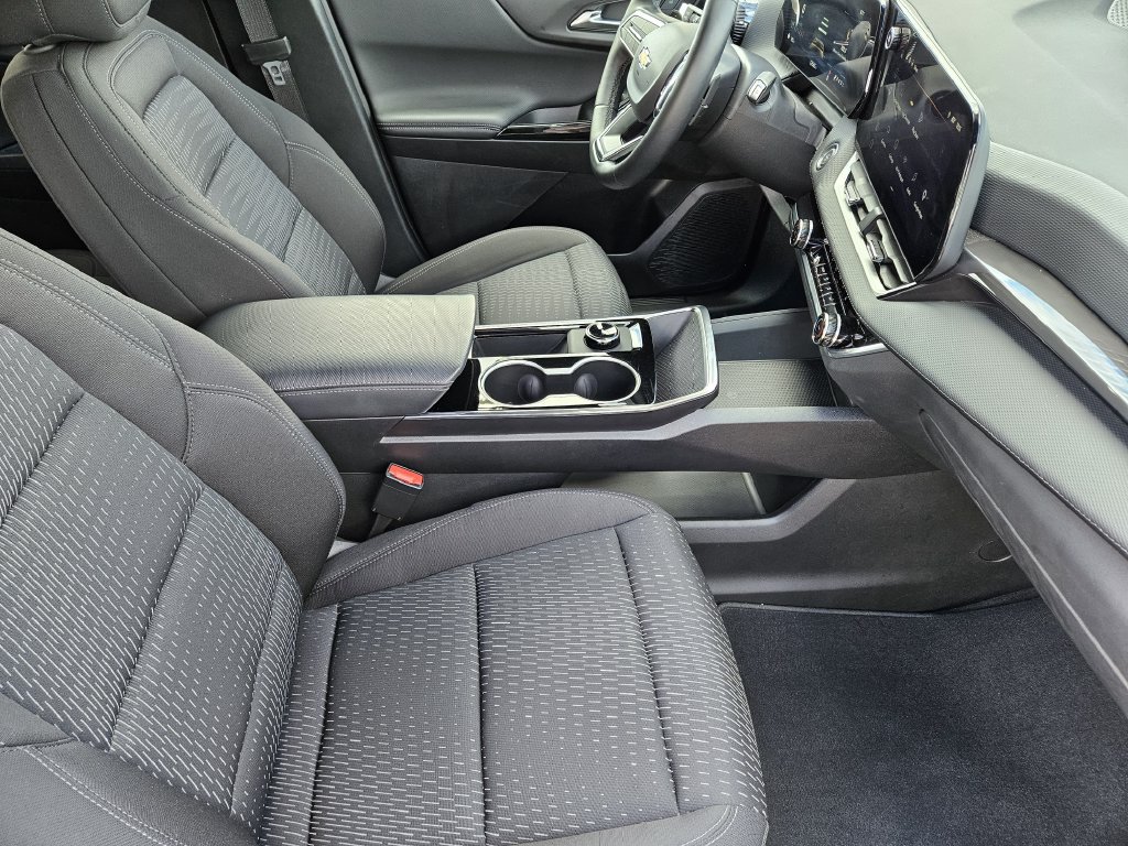 Used 2026 Chevrolet Equinox LT FWD image 14