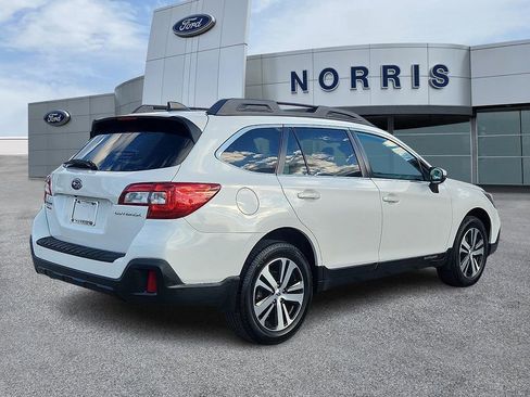 Used 2018 Subaru Outback 2.5i Limited image 4