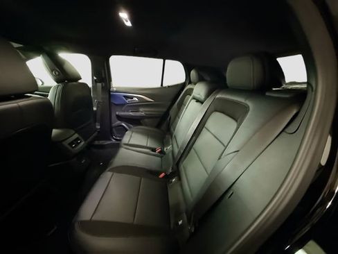 New 2026 Chevrolet Equinox EV LT AWD/4WD image 25