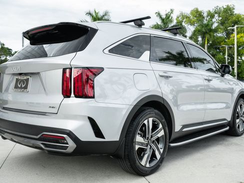 Used 2023 Kia Sorento SX Prestige image 26