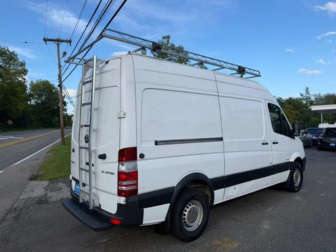 Used 2014 Mercedes-Benz Sprinter 2500 image 6