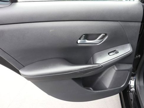 Used 2020 Nissan Sentra SV FWD image 11