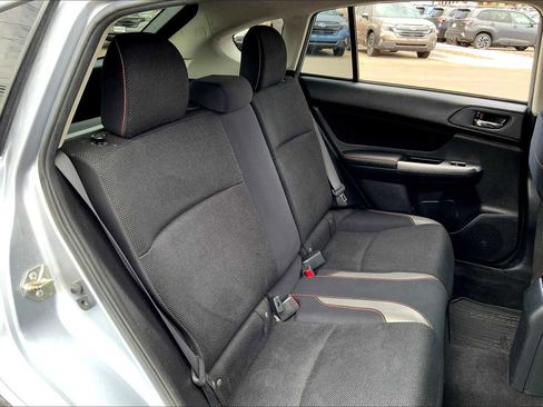 Used 2017 Subaru Crosstrek 2.0i Premium image 16