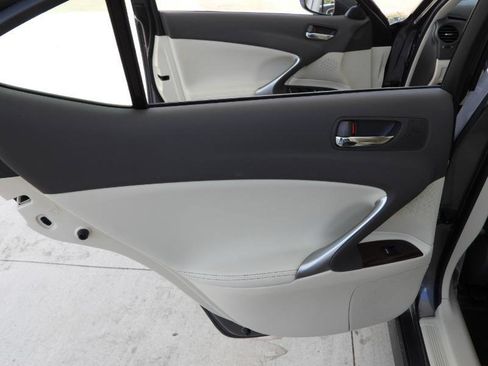 Used 2012 Lexus IS 250 w/ Premium Pkg Value Edition image 37