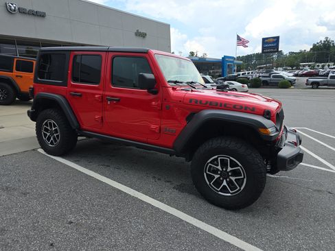 Used 2026 Jeep Wrangler Unlimited Rubicon AWD/4WD image 1